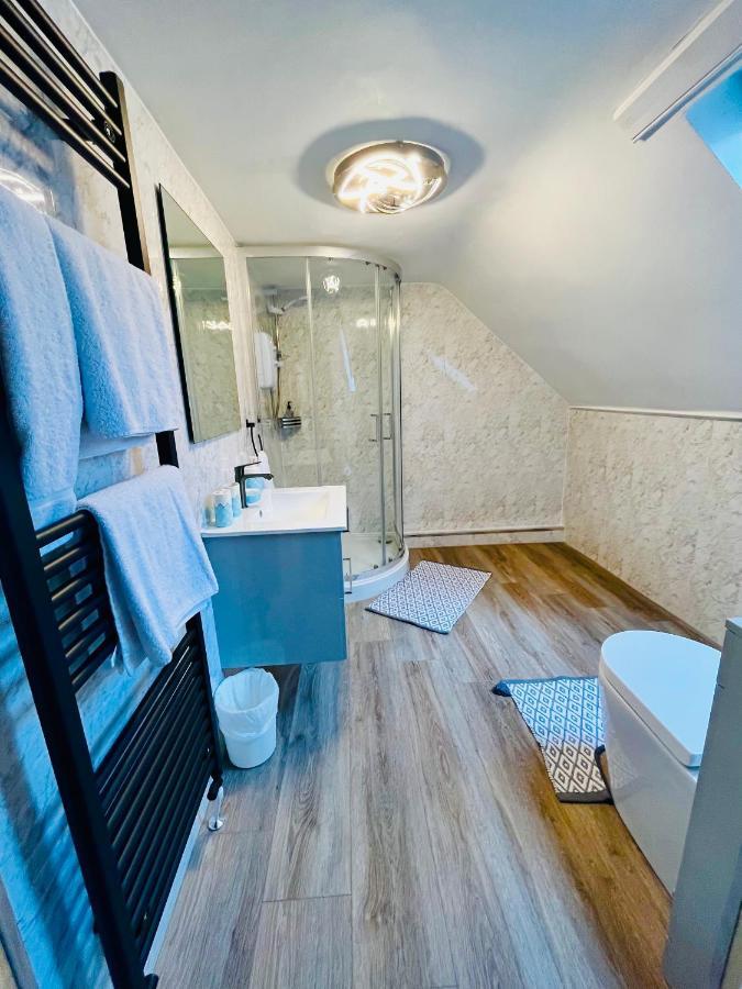 Double Room with Lake View,1414918854:JPEG